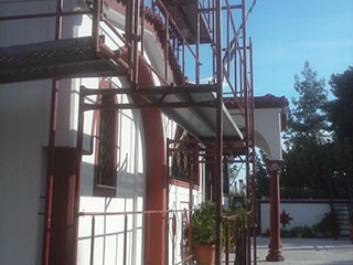 ειδικη σκαλωσια σε καμπαναριο